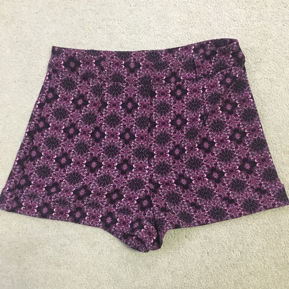 Forever 21 Shorts - Picture 3 of 6